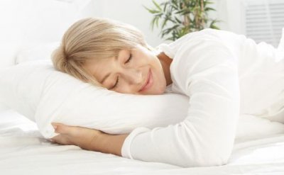 <a href='http://m.kisslarc.com/smz/' target='_blank' title='失眠癥'><span style='color: #0000ff'><strong>失眠癥</strong></span></a>