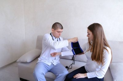 <a href='http://m.kisslarc.com/smz/' target='_blank' title='失眠癥'><span style='color: #0000ff'><strong>失眠癥</strong></span></a>