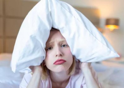 <a href='http://m.kisslarc.com/smz/' target='_blank' title='失眠癥'><span style='color: #0000ff'><strong>失眠癥</strong></span></a>