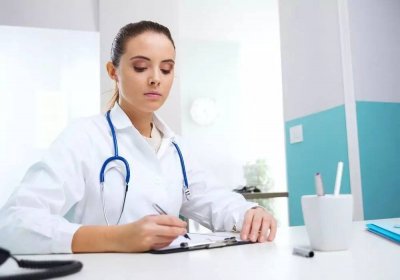 <a href='http://m.kisslarc.com/smz/' target='_blank' title='失眠癥'><span style='color: #0000ff'><strong>失眠癥</strong></span></a>